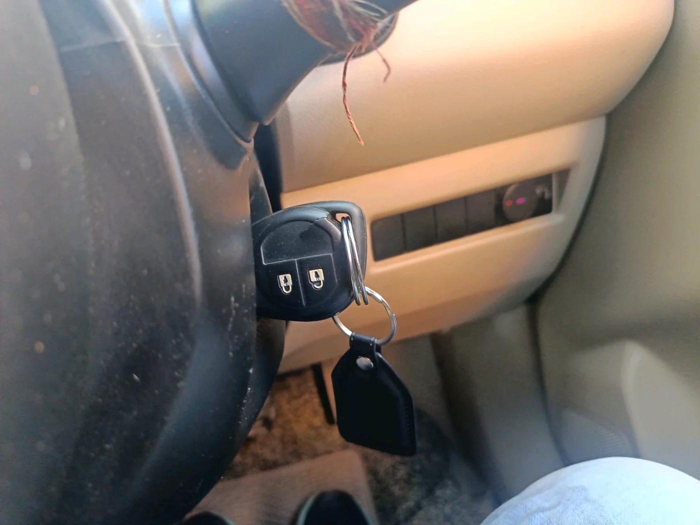 2018 Maruti Dzire VXI AMT, CNG, Automatic, 1,18,492 km, interior