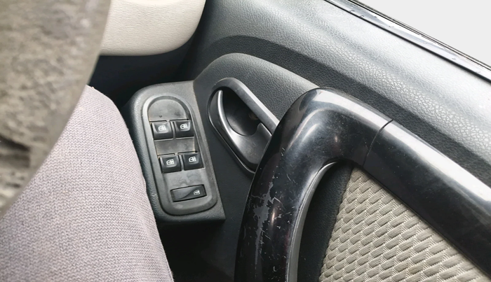 2015 Renault Duster 85 PS RXL DIESEL, Diesel, Manual, 90,000 km, interior