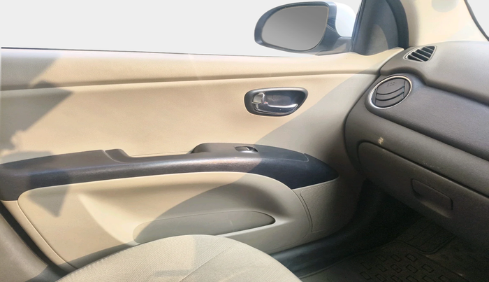 2011 Hyundai i10 SPORTZ 1.2, Petrol, Manual, 87,818 km, interior