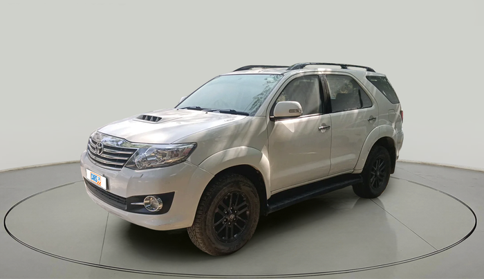 2015 Toyota Fortuner 3.0 4X4 MT, Diesel, Manual, 2,15,710 km, exterior