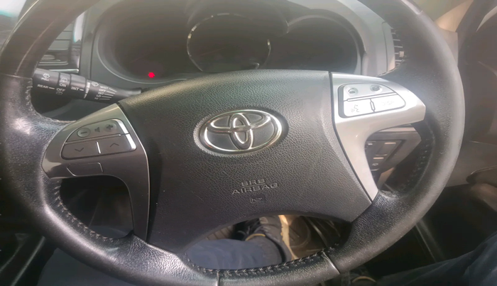 2015 Toyota Fortuner 3.0 4X4 MT, Diesel, Manual, 2,15,710 km, interior