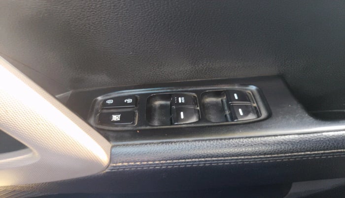 2018 Hyundai Creta SX (O) 1.6 PETROL, Petrol, Manual, 1,00,765 km, interior