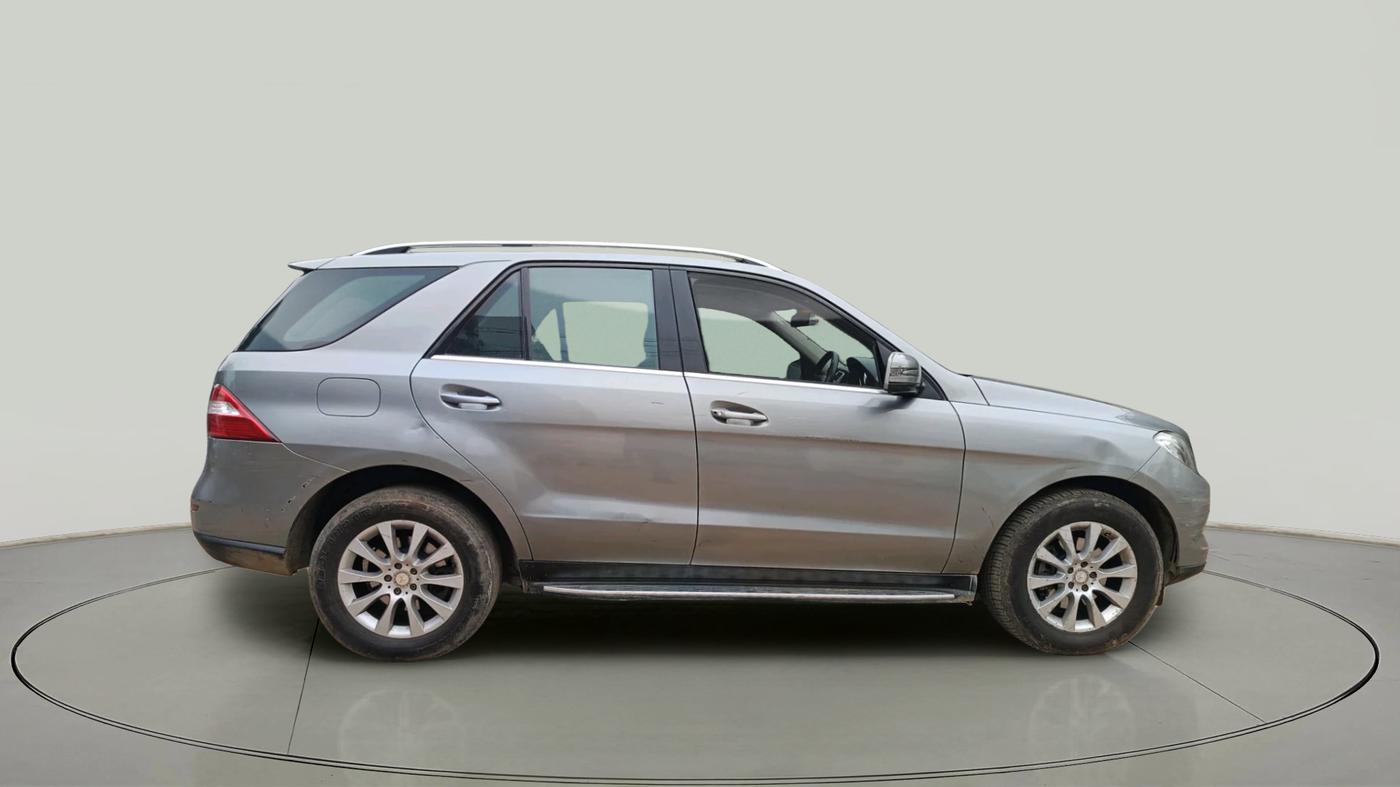 2014 Mercedes Benz Ml Class 250 CDI, Diesel, Automatic, 2,46,866 km, exterior