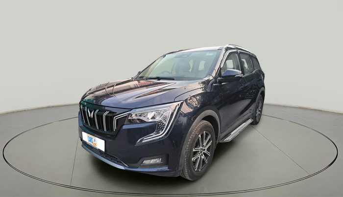 2022 Mahindra XUV700 AX 7 LUXURY D AT 7 STR, Diesel, Automatic, 67,280 km, exterior