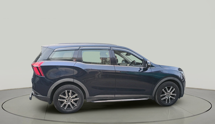 2022 Mahindra XUV700 AX 7 LUXURY D AT 7 STR, Diesel, Automatic, 67,280 km, exterior