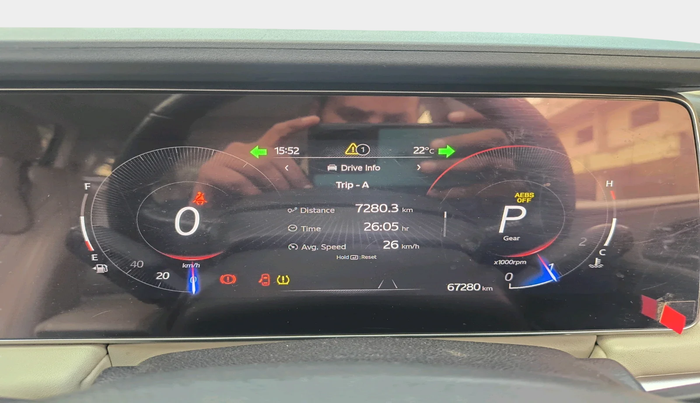 2022 Mahindra XUV700 AX 7 LUXURY D AT 7 STR, Diesel, Automatic, 67,280 km, interior