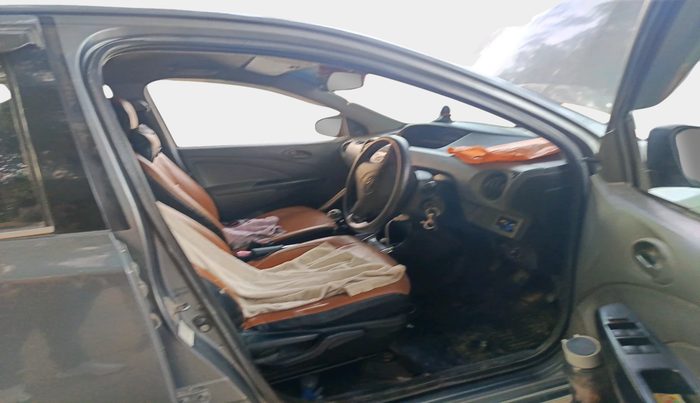 2013 Toyota Etios GD, Diesel, Manual, 2,33,633 km, interior