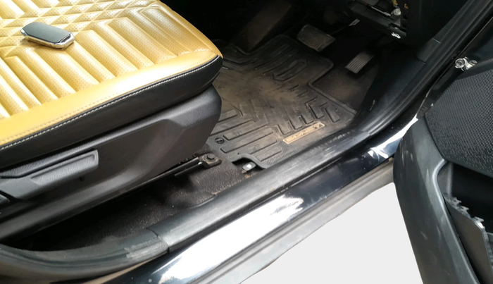 2024 KIA SONET 	 HTX 1.0 TURBO DCT, Petrol, Automatic, 10,765 km, interior