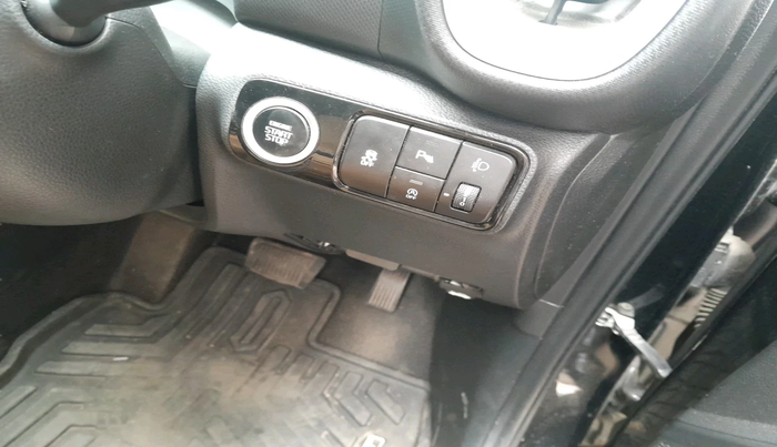 2024 KIA SONET 	 HTX 1.0 TURBO DCT, Petrol, Automatic, 10,765 km, interior