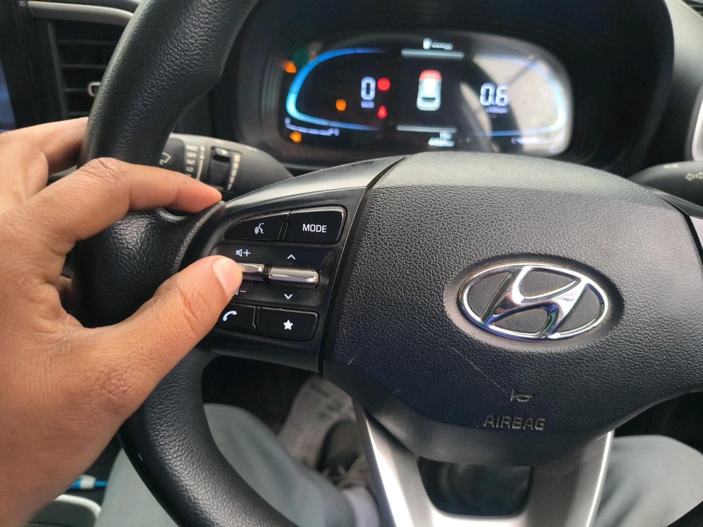 2022 Hyundai VENUE S 1.2, Petrol, Manual, 44,589 km, interior