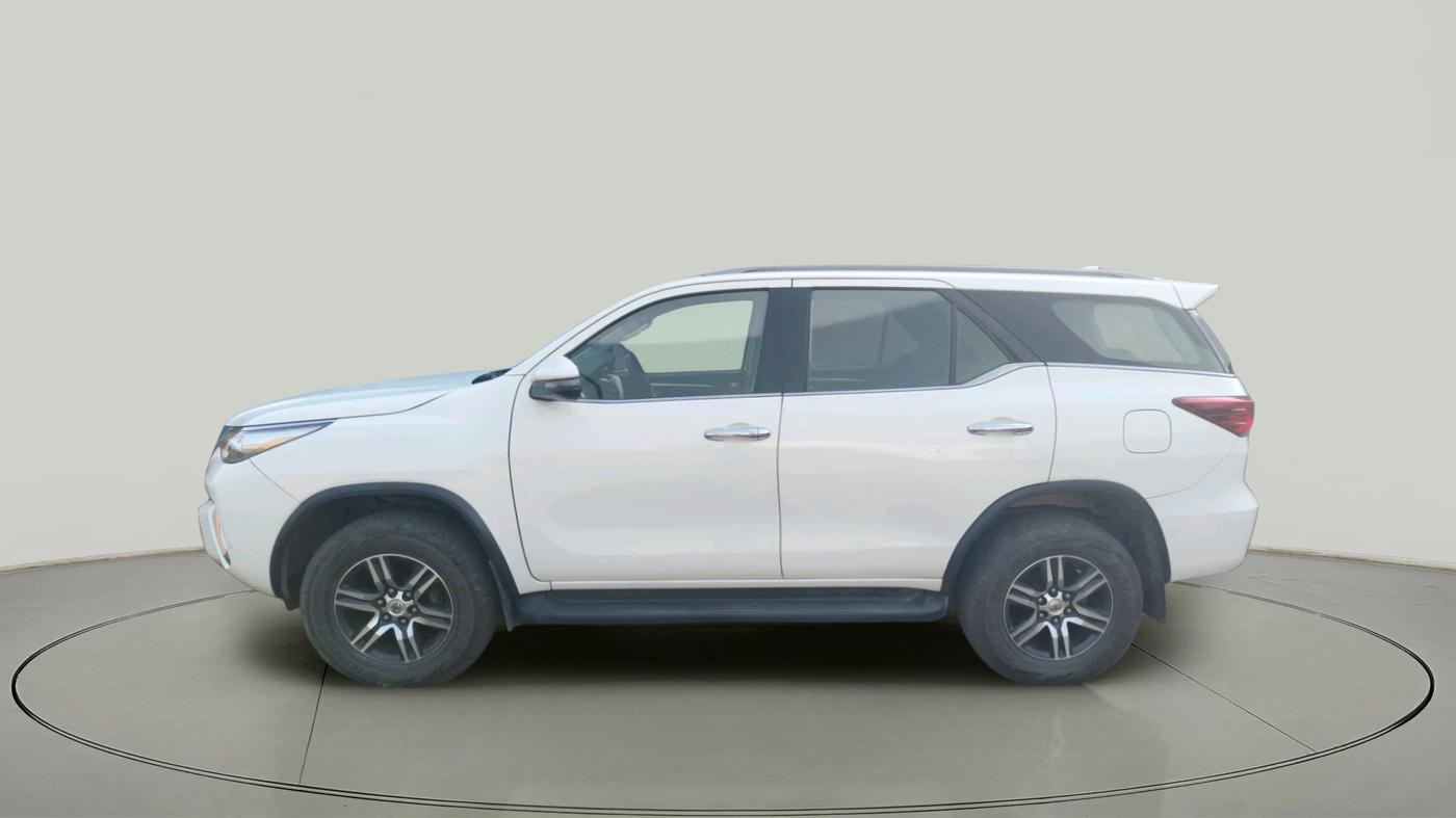2018 Toyota Fortuner 2.8 4X2 MT, Diesel, Manual, 62,939 km, exterior