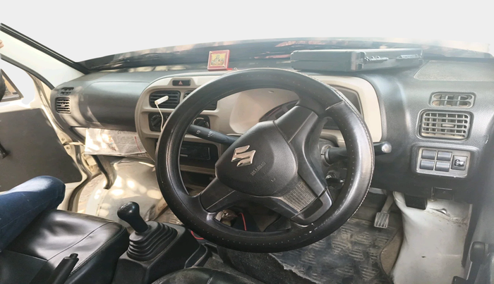 2023 Maruti Eeco 5 STR AC, Petrol, Manual, 69,094 km, interior