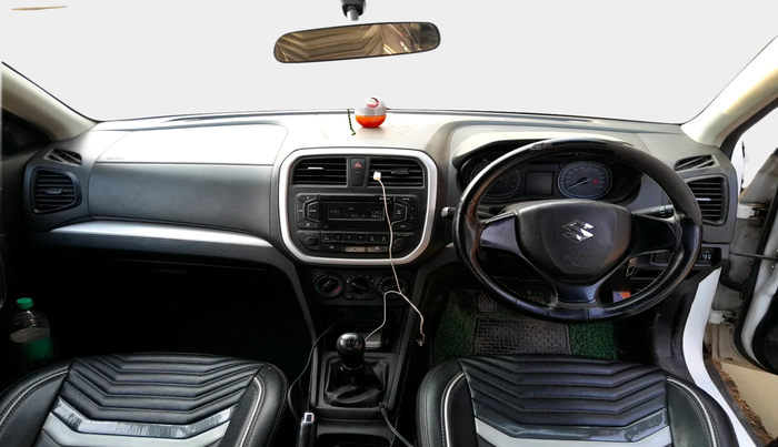 2021 Maruti Vitara Brezza LXI, Petrol, Manual, 79,258 km, interior