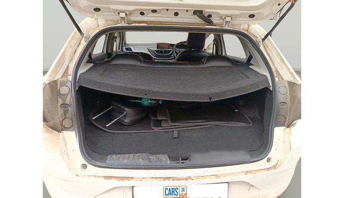 2023 Tata ALTROZ XM PLUS CNG, Petrol, Manual, 61,328 km, exterior