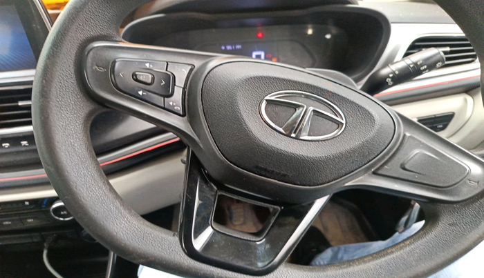 2023 Tata ALTROZ XM PLUS CNG, Petrol, Manual, 61,328 km, interior