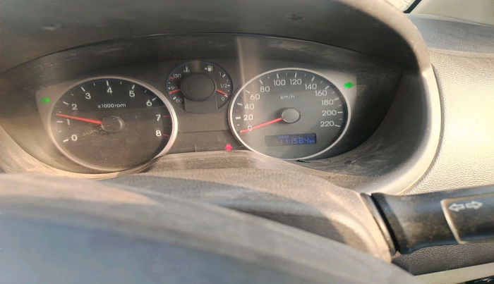 2011 Hyundai i20 MAGNA 1.2, Petrol, Manual, 1,11,584 km, interior