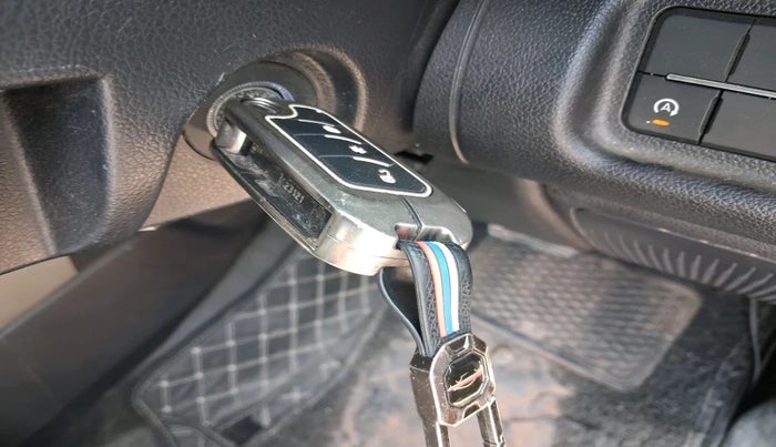 2023 Mahindra Thar LX P 2WD AT HT, Petrol, Automatic, 52,976 km, interior