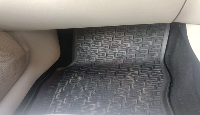 2017 Skoda Octavia 2.0 TDI L&K AT, Diesel, Automatic, 1,15,038 km, interior