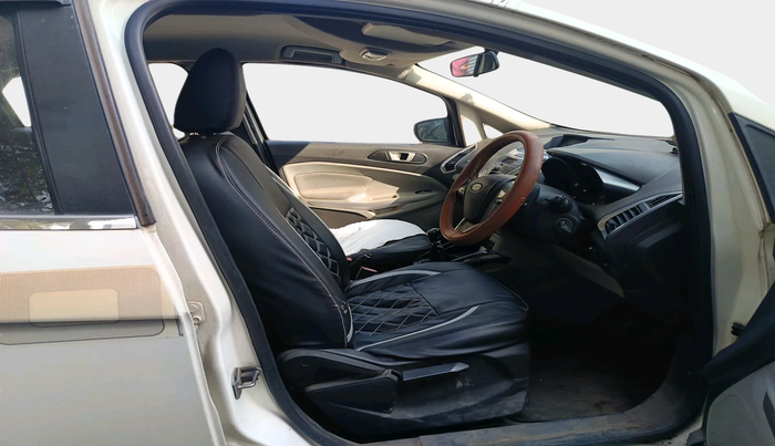 2014 Ford Ecosport AMBIENTE 1.5L DIESEL, Diesel, Manual, 1,17,059 km, interior