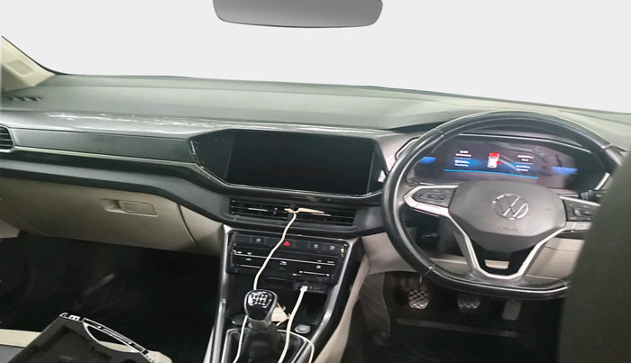 2022 Volkswagen TAIGUN TOPLINE 1.0 TSI MT, Petrol, Manual, 43,032 km, interior