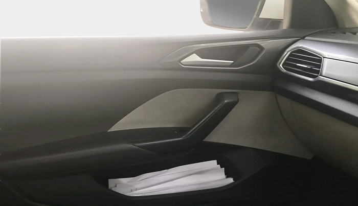 2022 Volkswagen TAIGUN TOPLINE 1.0 TSI MT, Petrol, Manual, 43,032 km, interior