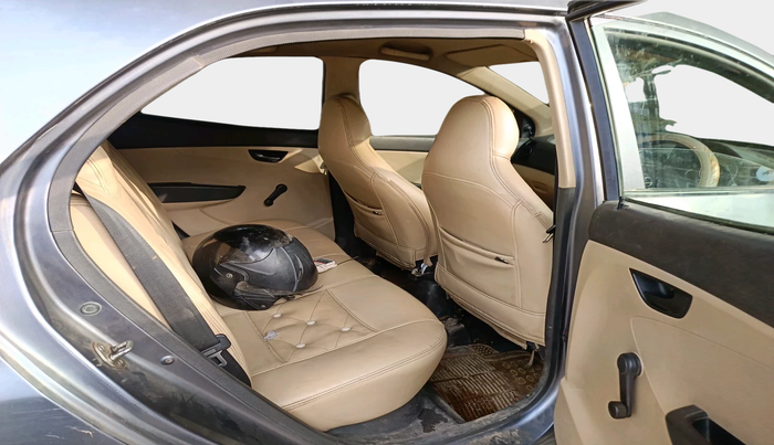 2011 Hyundai Eon MAGNA +, Petrol, Manual, 75,530 km, interior