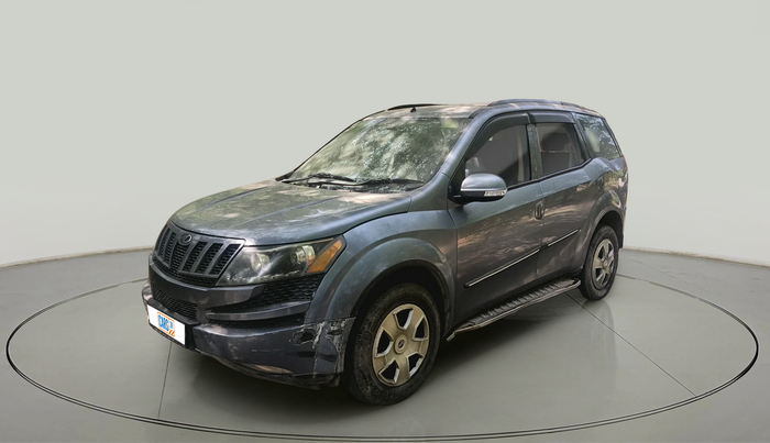 2014 Mahindra XUV500 W4, Diesel, Manual, 1,01,405 km, exterior
