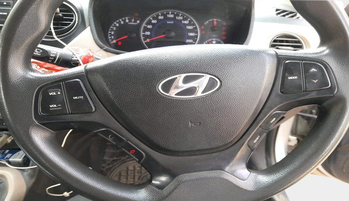 2015 Hyundai Grand i10 SPORTZ 1.2 KAPPA VTVT, Petrol, Manual, 39,034 km, interior