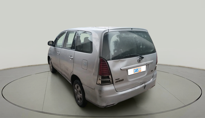 2012 Toyota Innova 2.5 G 8 STR, Diesel, Manual, 1,95,979 km, exterior