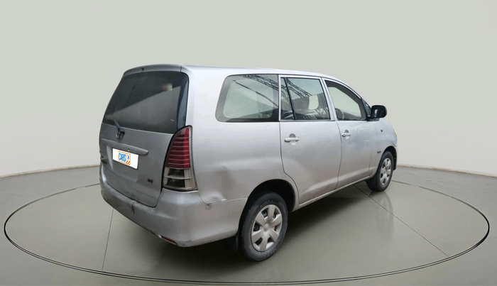 2012 Toyota Innova 2.5 G 8 STR, Diesel, Manual, 1,95,979 km, exterior