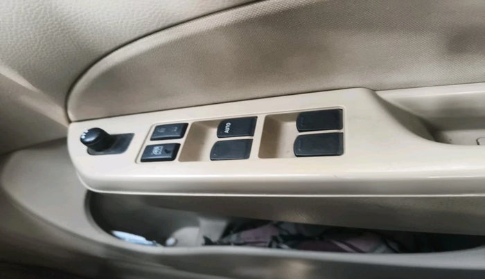 2014 Maruti Swift VDI, Diesel, Manual, 90,267 km, interior