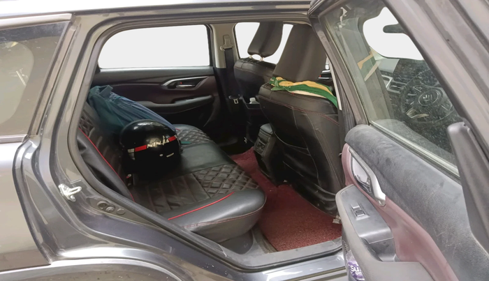 2024 Maruti Grand Vitara DELTA SMART HYBRID, Petrol, Manual, 20,807 km, interior