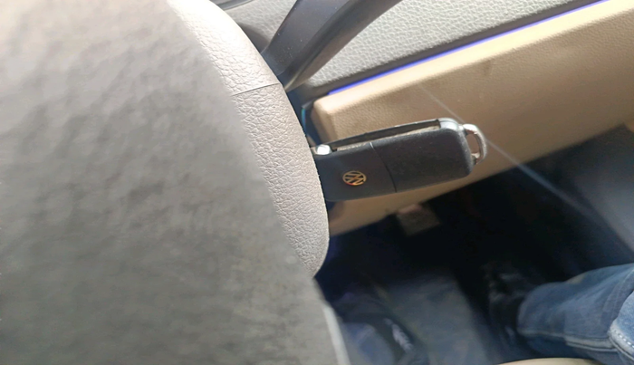 2012 Volkswagen Vento HIGHLINE DIESEL 1.6, Diesel, Manual, 1,38,477 km, interior