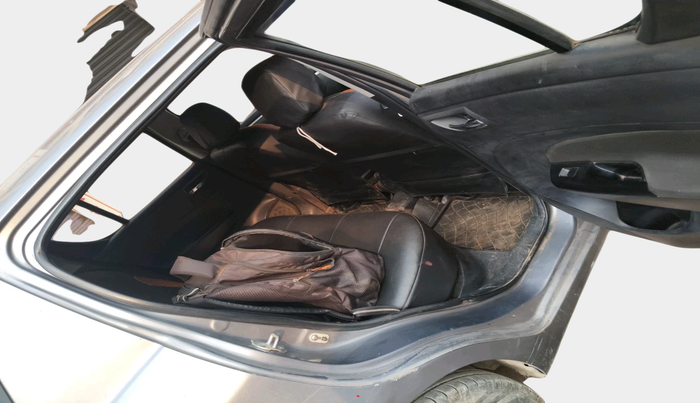 2017 Maruti Swift VDI, Diesel, Manual, 1,24,852 km, interior