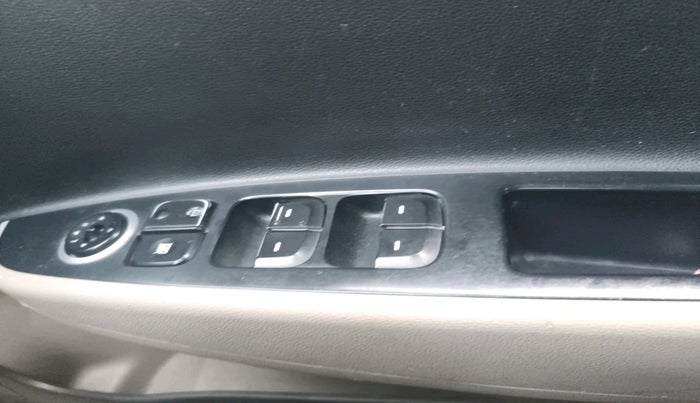 2015 Hyundai Grand i10 SPORTZ 1.1 CRDI, Diesel, Manual, 1,01,931 km, interior