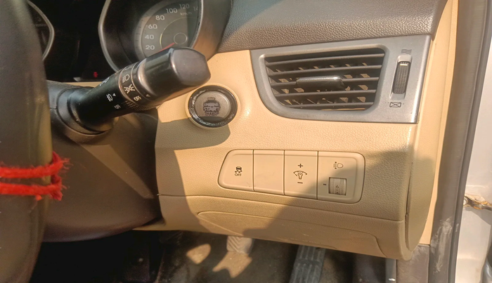 2012 Hyundai New Elantra 1.6 SX MT DIESEL, Diesel, Manual, 1,44,467 km, interior