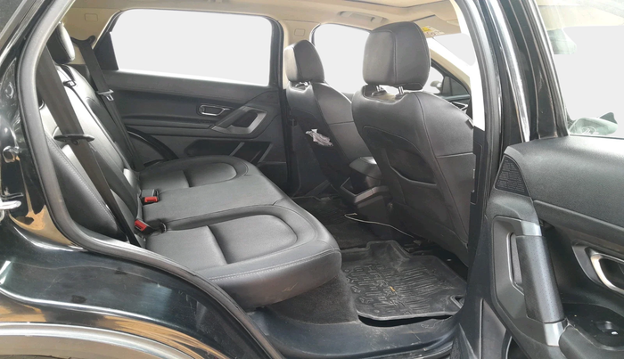 2020 Tata Harrier XZA PLUS 2.0L, Diesel, Automatic, 85,332 km, interior