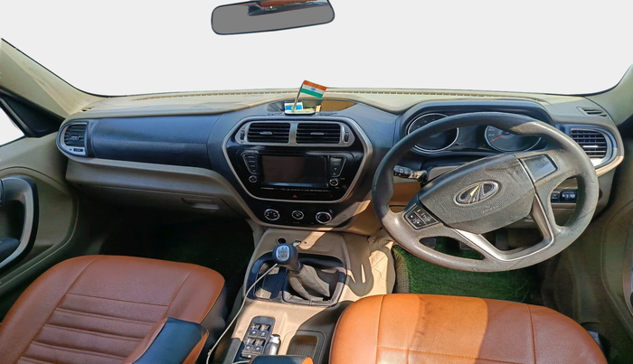 2019 Mahindra TUV300 T10, Diesel, Manual, 1,71,574 km, interior