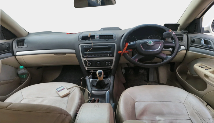 2012 Skoda Laura AMBITION 1.8 TSI, Petrol, Manual, 88,419 km, interior