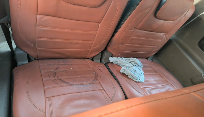 2014 Mahindra XUV500 W6, Diesel, Manual, 1,06,300 km, interior