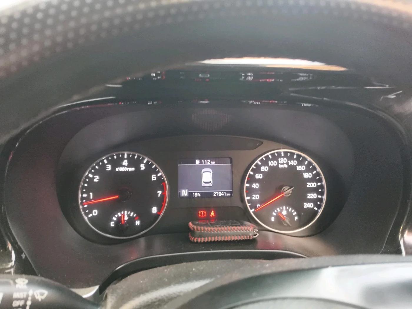 2022 KIA SELTOS HTK PLUS 1.5 IMT, Petrol, Manual, 27,841 km, interior