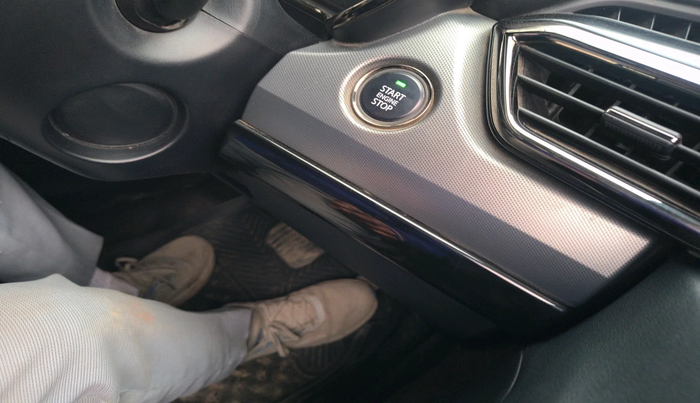 2023 Tata Harrier XZA PLUS 2.0L DARK EDITION, Diesel, Automatic, 82,259 km, interior