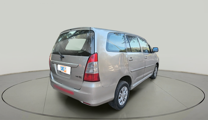 2012 Toyota Innova 2.5 GX 8 STR, Diesel, Manual, 1,92,592 km, exterior