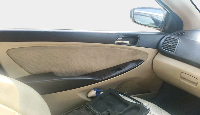 2012 Hyundai Verna FLUIDIC 1.6 CRDI SX, Diesel, Manual, 1,38,968 km, interior