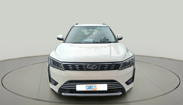 2019 Mahindra XUV300 W8 1.5 DIESEL, Diesel, Manual, 1,11,654 km, exterior