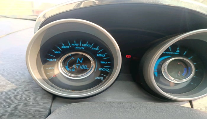 2016 Mahindra XUV500 W6, Diesel, Manual, 54,188 km, interior