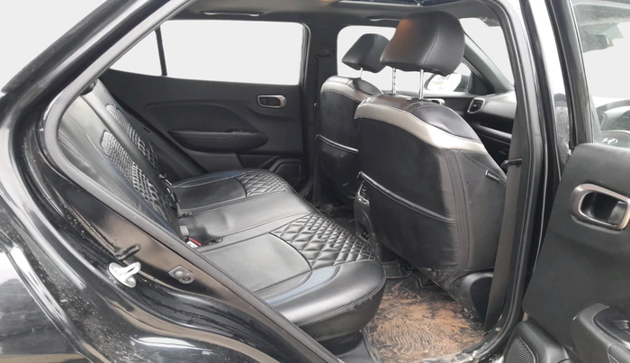 2023 Hyundai VENUE  SX(O) 1.0 Turbo MT Knight Edition, Petrol, Manual, 35,131 km, interior