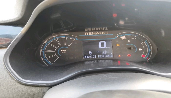 2022 Renault TRIBER RXT, Petrol, Manual, 44,135 km, interior