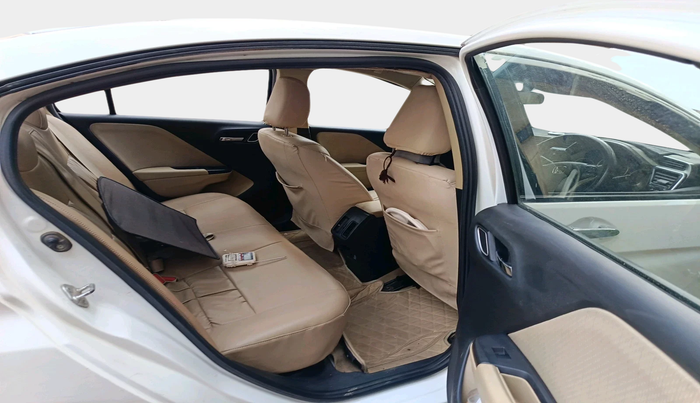 2018 Honda City 1.5L I-VTEC V MT, Petrol, Manual, 1,52,713 km, interior