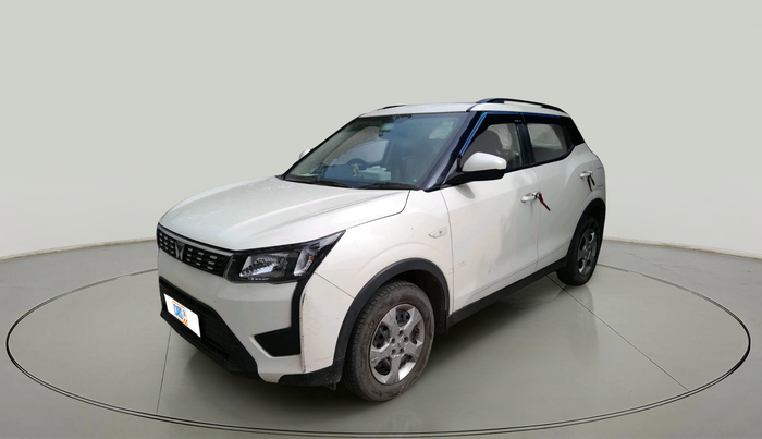 2023 Mahindra XUV300 W6 1.5 Diesel, Diesel, Manual, 40,219 km, exterior